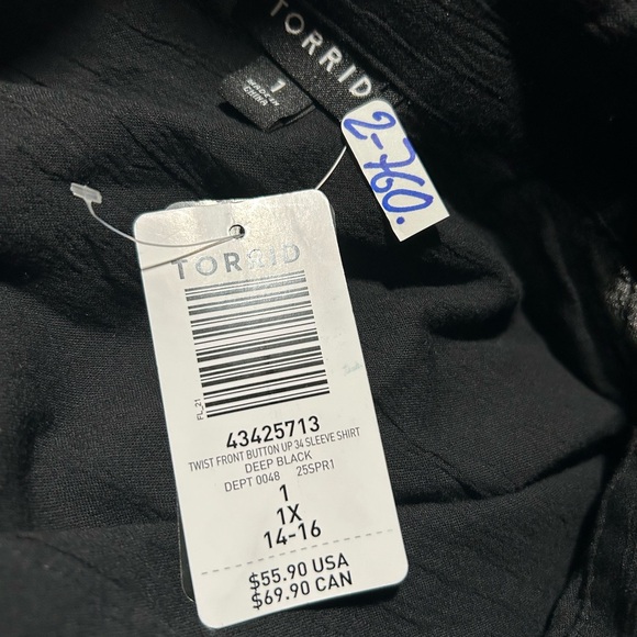 Torrid Black Button-Down Shirt - Picture 10 of 11